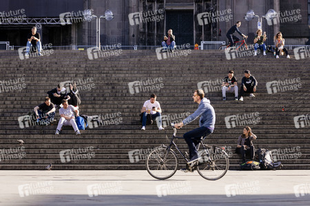 Symbolfoto Mindestabstand