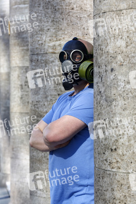 Symbolfoto Behelfsmaske