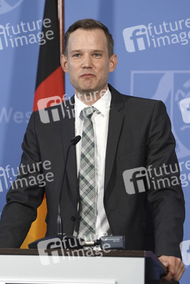 Pressekonferenz zur Covid-19 Case-Cluster-Study in Düsseldorf