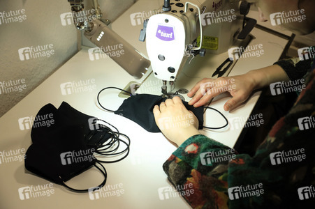 Symbolbild selbstgenähter Mundschutz