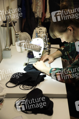 Symbolbild selbstgenähter Mundschutz