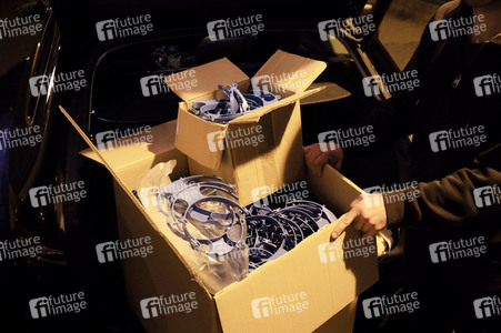 Wissenschaftsladen Potsdam e.V. druckt mit dem 3D Drucker Gesichtsschilder