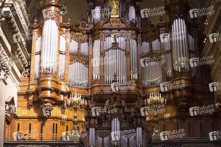 Festgottesdienst am Ostersonntag im Berliner Dom in Berlin