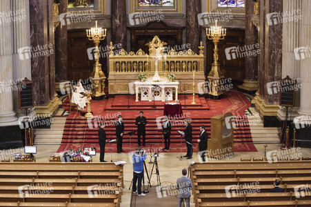 Festgottesdienst am Ostersonntag im Berliner Dom in Berlin