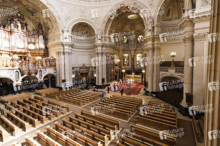 Festgottesdienst am Ostersonntag im Berliner Dom in Berlin