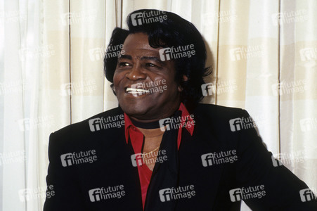 Pressetermin mit James Brown in London