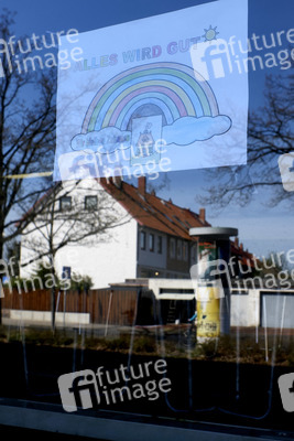 Fensterbilder in einer Grundschule in Hannover