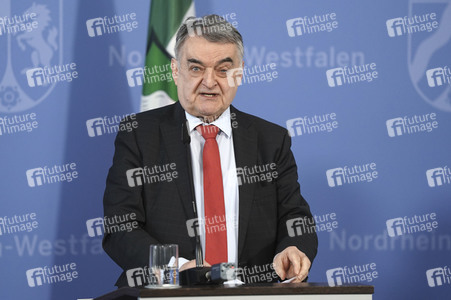 Pressekonferenz zur NRW Soforthilfe in Düsseldorf