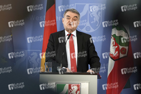 Pressekonferenz zur NRW Soforthilfe in Düsseldorf