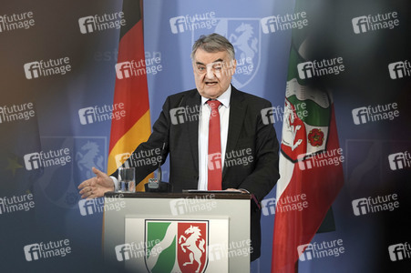 Pressekonferenz zur NRW Soforthilfe in Düsseldorf