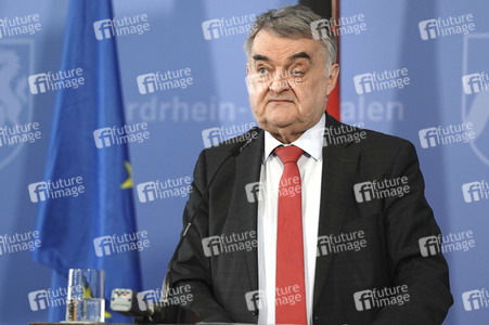 Pressekonferenz zur NRW Soforthilfe in Düsseldorf