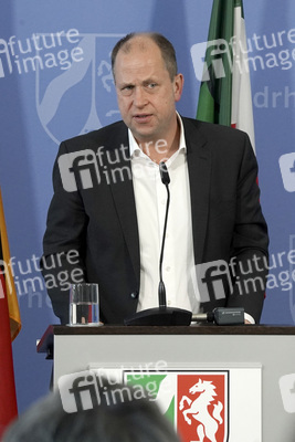 Pressebriefing zur aktuellen Lage in der Coronakrise in Düsseldorf