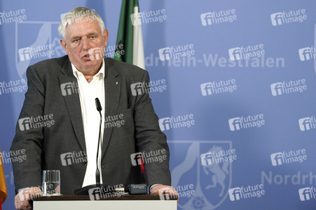 Pressebriefing zur aktuellen Lage in der Coronakrise in Düsseldorf