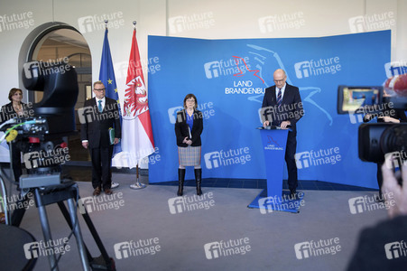 Pressekonferenz zur Eindämmungsverordnung für das Land Brandenburg in Potsdam