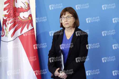 Pressekonferenz zur Eindämmungsverordnung für das Land Brandenburg in Potsdam