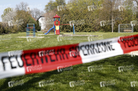 Symbolfoto Spieplatzsperrung