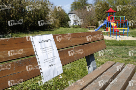 Symbolfoto Spieplatzsperrung