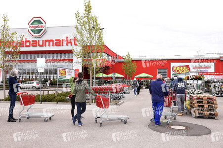 Symbolfoto Öffnung der Gartencenter und Baumärkte in Bayern