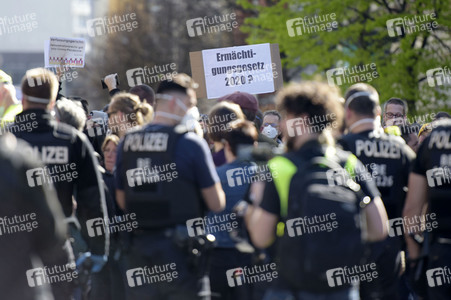 4. Verschwörungstheoretiker-Protest in Berlin