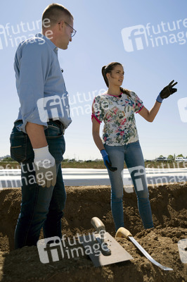 Sally Özcan beim Spargelanstich in Mutterstadt