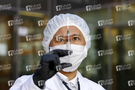 Symbolfoto Impfstoff