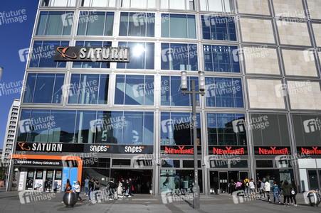 Ladenöffnungen nach Lockerung der Corona-Beschränkungen in Berlin