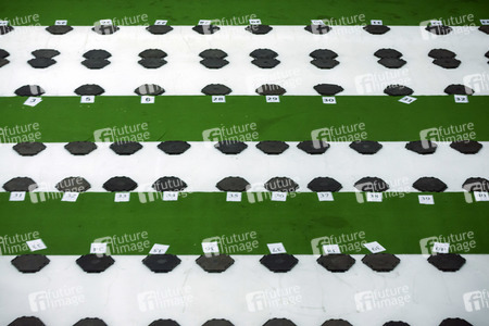 Schließung der Behelfs-Leichenhalle in Madrid