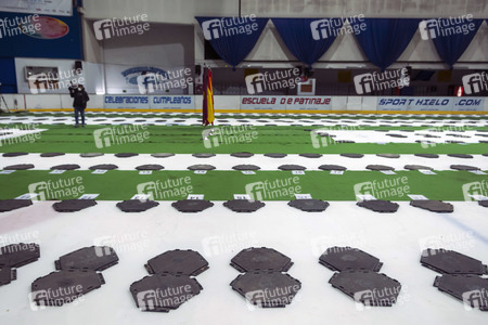 Schließung der Behelfs-Leichenhalle in Madrid