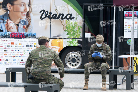 Lesung im Corona Behelfskrankenhaus in Madrid