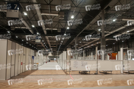 Lesung im Corona Behelfskrankenhaus in Madrid