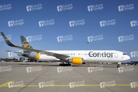 Ankunft von Corona-Schutzmaterialien aus China in Hannover