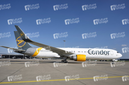 Ankunft von Corona-Schutzmaterialien aus China in Hannover