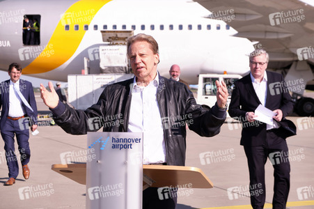 Ankunft von Corona-Schutzmaterialien aus China in Hannover