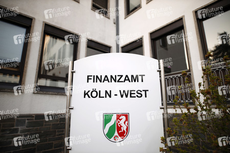 Symbolfoto Finanzamt