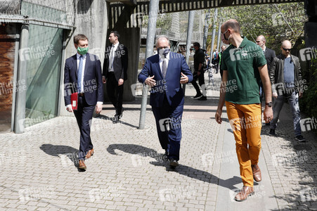 Pressegespräch mit den Ministerpräsidenten Kretschmer und Haseloff in Halle