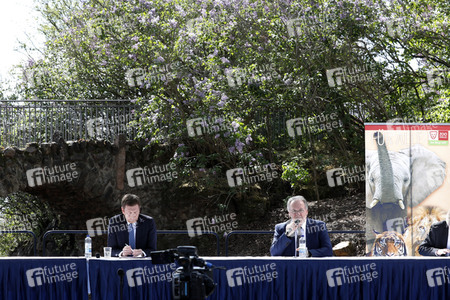 Pressegespräch mit den Ministerpräsidenten Kretschmer und Haseloff in Halle
