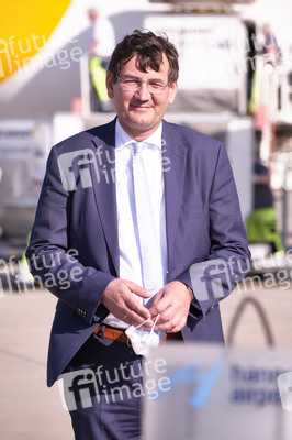 Ankunft von Corona-Schutzmaterialien aus China in Hannover