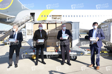 Ankunft von Corona-Schutzmaterialien aus China in Hannover