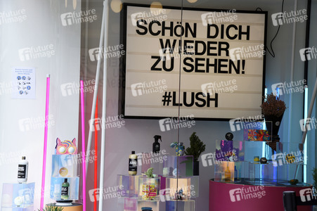 Symbolfoto Ladenöffnungen nach Lockerung der Corona-Beschränkungen