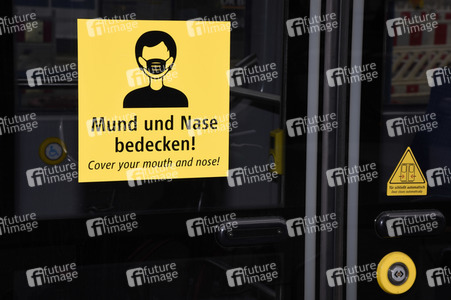 Symbolfoto Ladenöffnungen nach Lockerung der Corona-Beschränkungen