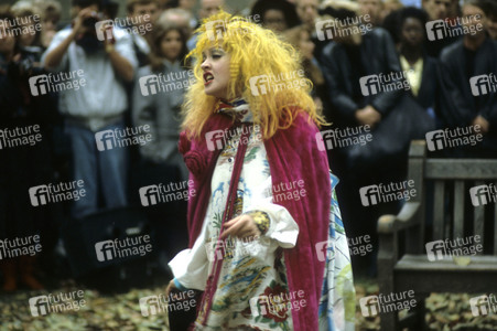 Dreharbeiten mit Cyndi Lauper in London