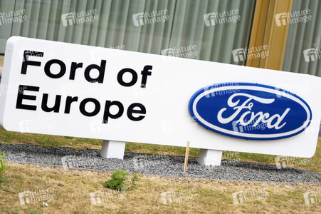 Armin Laschet besucht das Ford-Werk in Köln