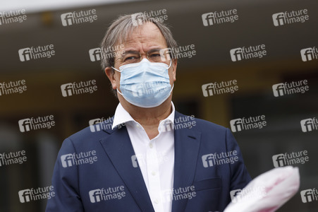 Armin Laschet besucht das Ford-Werk in Köln