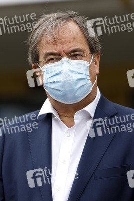 Armin Laschet besucht das Ford-Werk in Köln