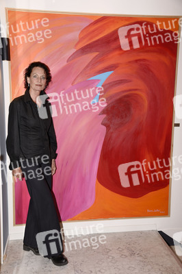 Karin Müller-Wohlfahrt beim Friseur in München