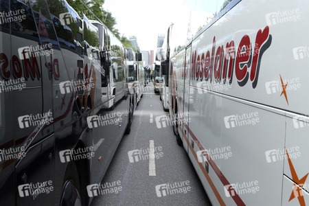 Reisebusdemo in Hamburg