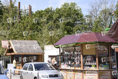 Auto Dult in Taufkirchen