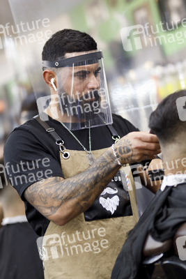 Symbolfoto Corona-Lockerungen