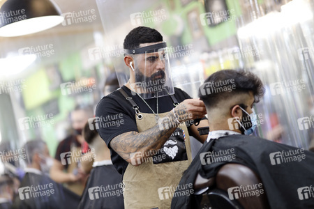 Symbolfoto Corona-Lockerungen