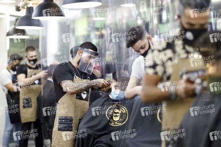 Symbolfoto Corona-Lockerungen